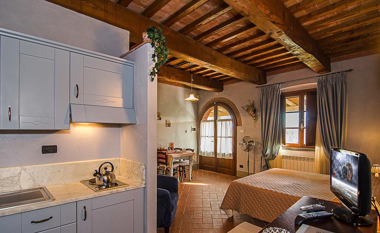 Agriturismo Valliferone Crespina ภายนอก รูปภาพ