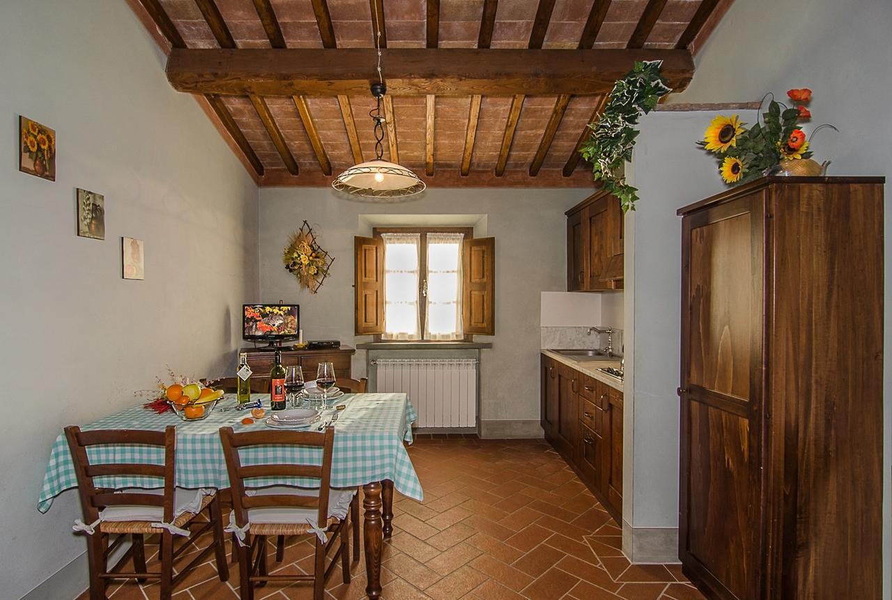 Agriturismo Valliferone Crespina ภายนอก รูปภาพ